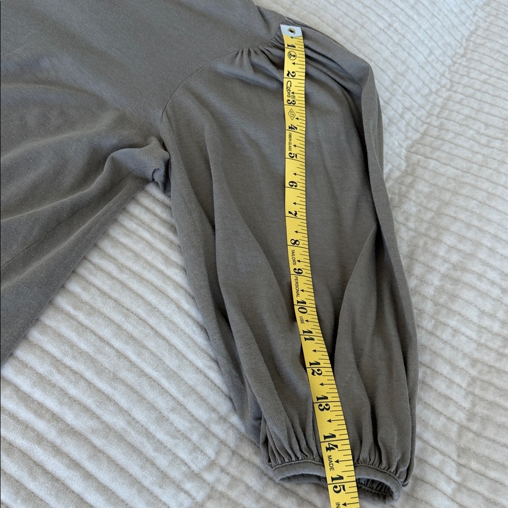 Chloe  Women's  long sleeve Top, tshirt made in France, Size XS - Picture 9 of 13